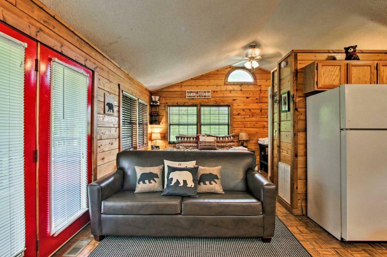 River Rush- Cozy Riverfront Cabin 5 Mi To Pigeon Forge Villa Sevierville Exterior photo