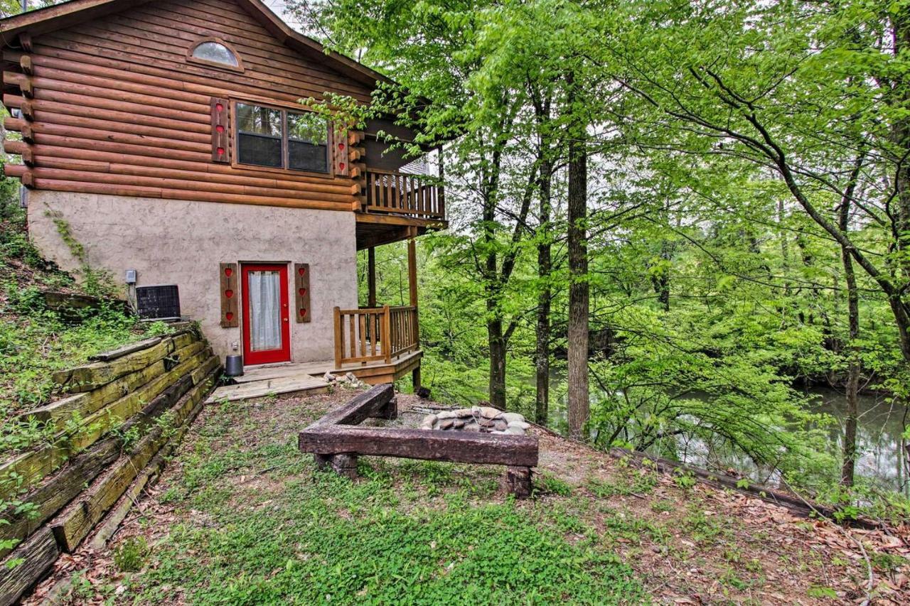 River Rush- Cozy Riverfront Cabin 5 Mi To Pigeon Forge Villa Sevierville Exterior photo