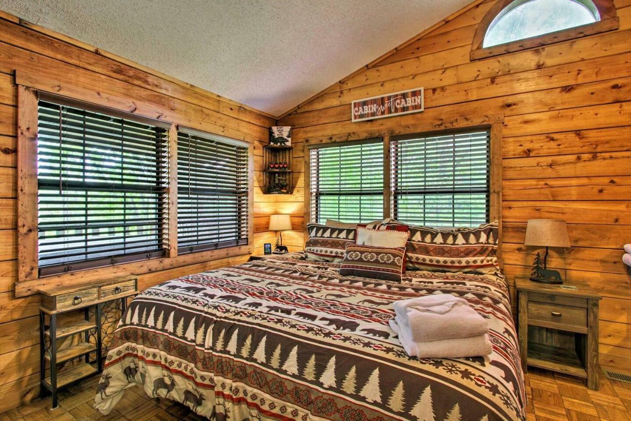 River Rush- Cozy Riverfront Cabin 5 Mi To Pigeon Forge Villa Sevierville Exterior photo