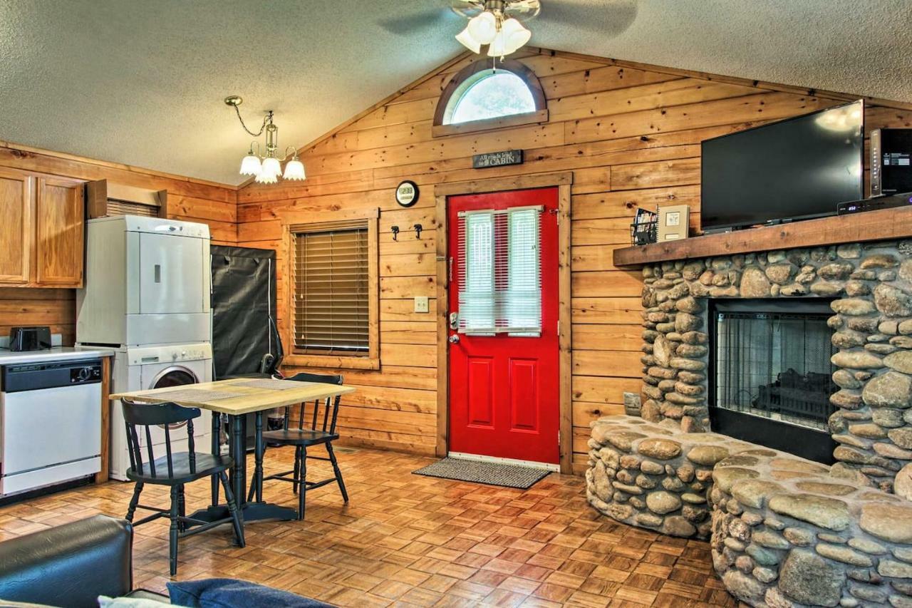 River Rush- Cozy Riverfront Cabin 5 Mi To Pigeon Forge Villa Sevierville Exterior photo